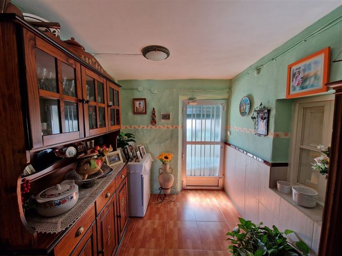 Image No.19-9 Bed Country House for sale