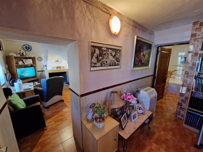 Image No.26-9 Bed Country House for sale