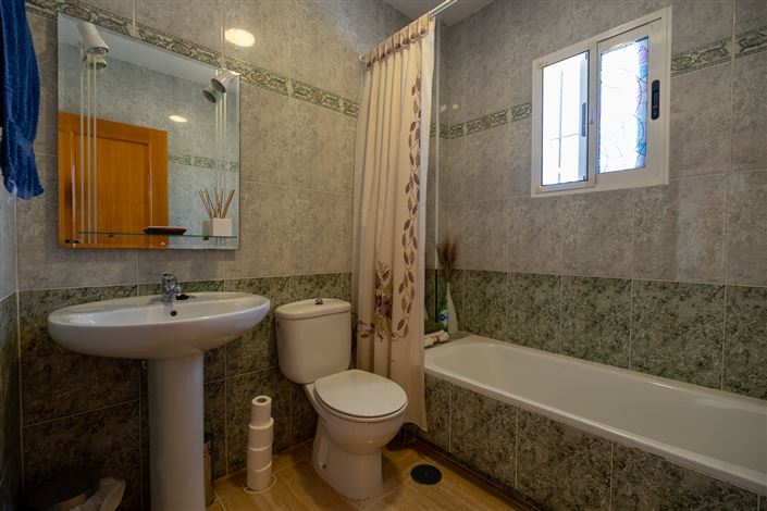 Image No.16-5 Bed Villa for sale