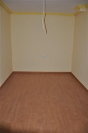 3377spaciousapartmentwithparkingspace08062311
