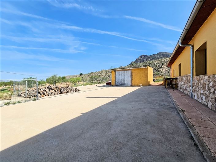 Image No.12-4 Bed Country House for sale