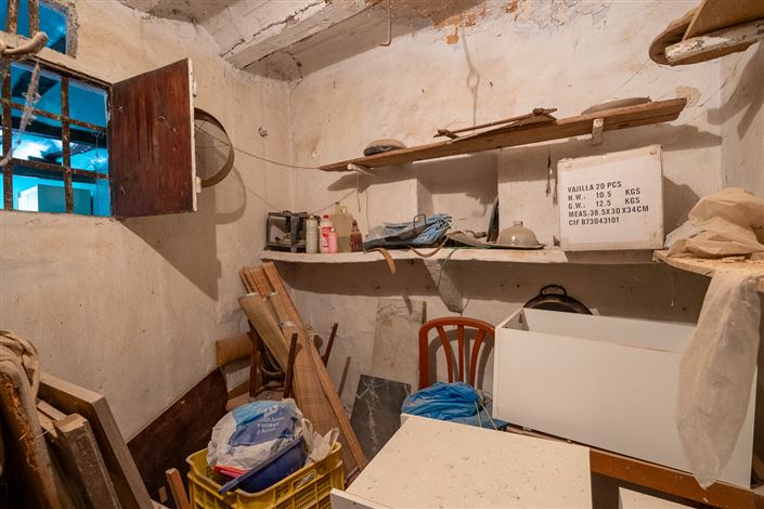 Image No.16-8 Bed Country House for sale