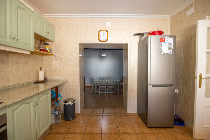 Image No.21-6 Bed Country House for sale