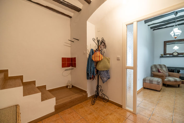 Image No.27-6 Bed Country House for sale