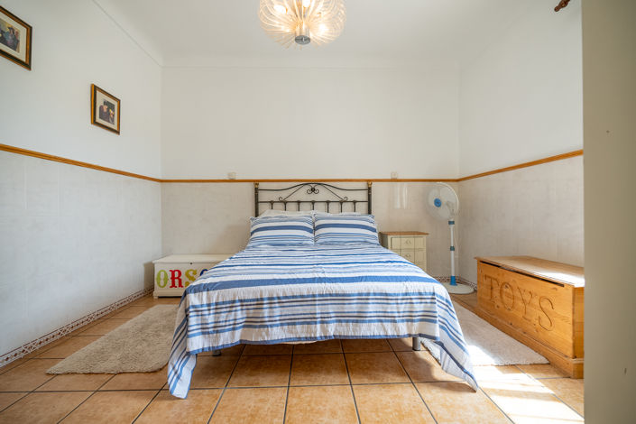 Image No.8-6 Bed Country House for sale