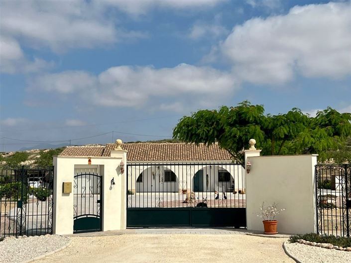 Image No.1-Villa de 3 chambres à vendre à Abanilla