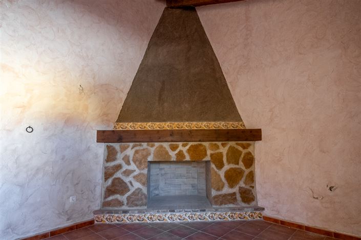 Image No.14-4 Bed Country House for sale