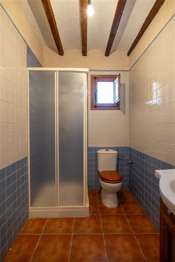 Image No.18-4 Bed Country House for sale