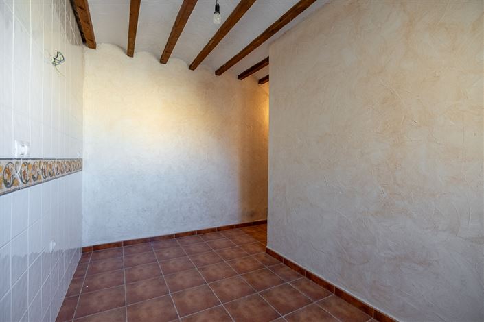 Image No.20-4 Bed Country House for sale