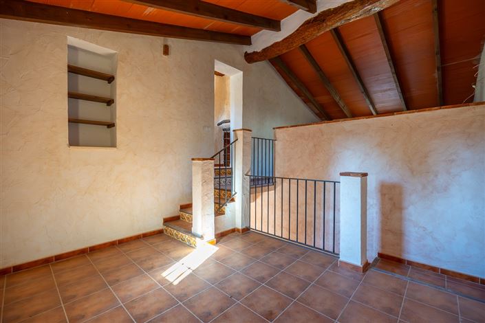 Image No.28-4 Bed Country House for sale