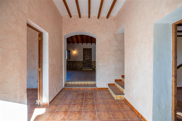 Image No.4-4 Bed Country House for sale