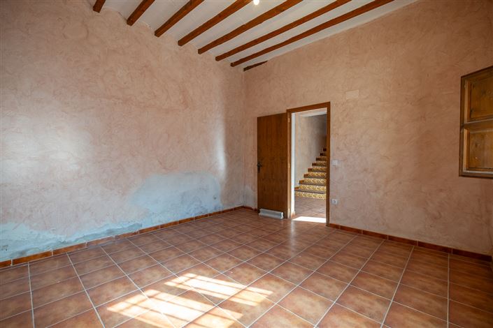 Image No.7-4 Bed Country House for sale