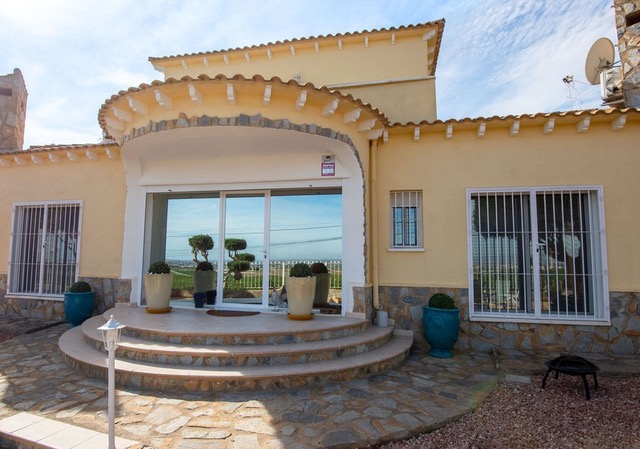 Image No.3-4 Bed Villa for sale