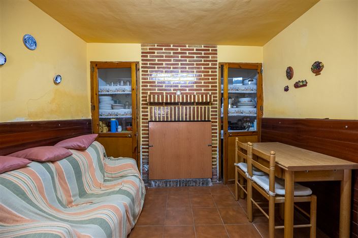 Image No.13-4 Bed Country House for sale