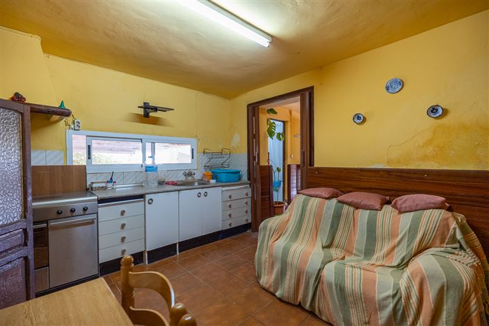 Image No.15-4 Bed Country House for sale