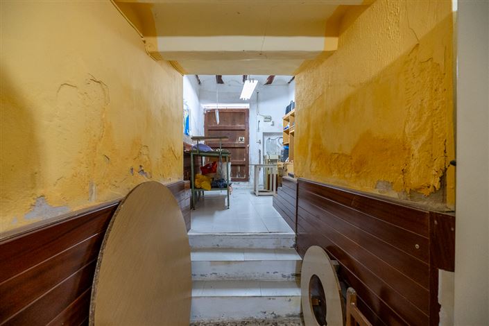 Image No.18-4 Bed Country House for sale