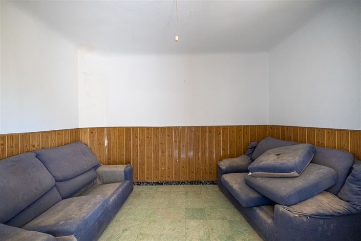 Image No.13-5 Bed Townhouse for sale