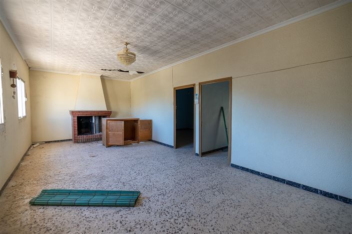 Image No.19-5 Bed Townhouse for sale