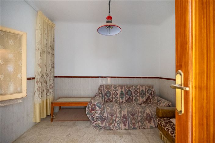 Image No.6-5 Bed Townhouse for sale