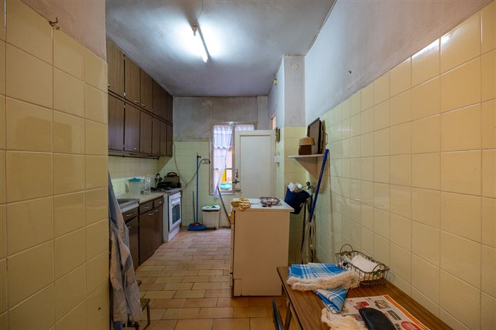 Image No.22-6 Bed Townhouse for sale