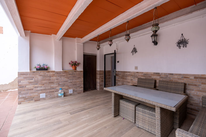 Image No.22-6 Bed Country House for sale