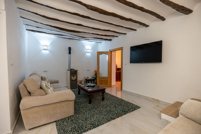 Image No.9-6 Bed Country House for sale