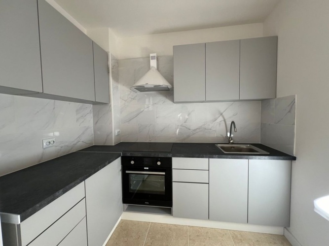 Image No.12-3 Bed Townhouse for sale