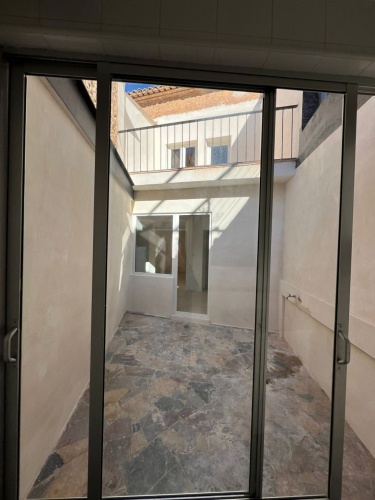 Image No.21-3 Bed Townhouse for sale