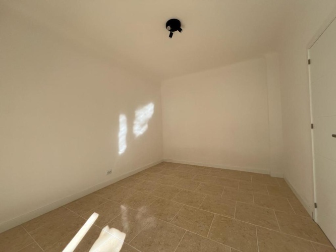 Image No.8-3 Bed Townhouse for sale