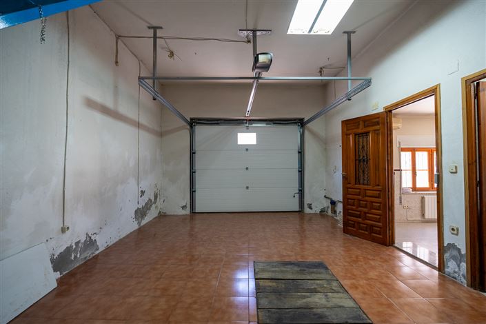 Image No.27-3 Bed Townhouse for sale