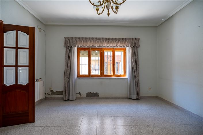 Image No.5-3 Bed Townhouse for sale