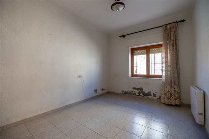 Image No.8-3 Bed Townhouse for sale