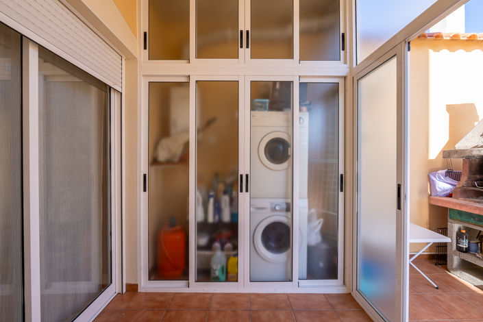 Image No.12-3 Bed Townhouse for sale