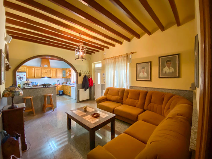 Image No.18-6 Bed Country House for sale