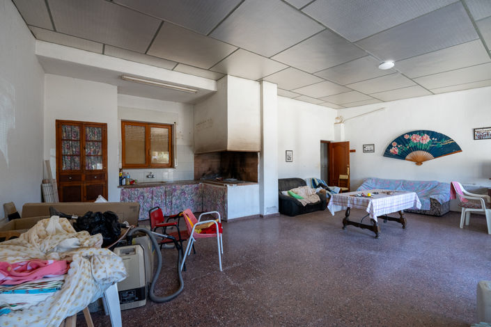 Image No.16-6 Bed Country House for sale