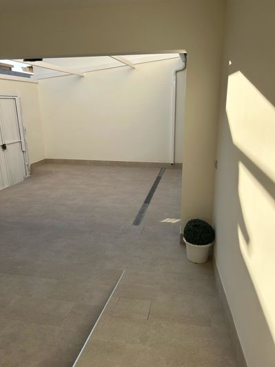 Image No.18-4 Bed Townhouse for sale