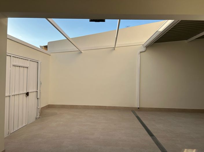 Image No.22-4 Bed Townhouse for sale