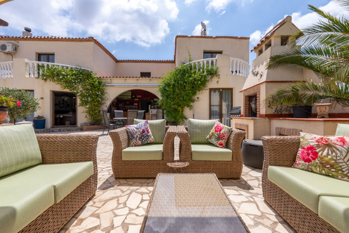 Image No.10-7 Bed Villa for sale