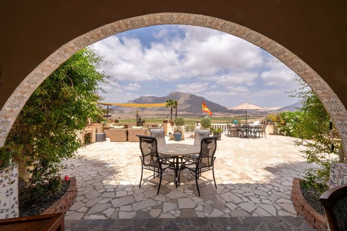 Image No.7-6 Bed Villa for sale