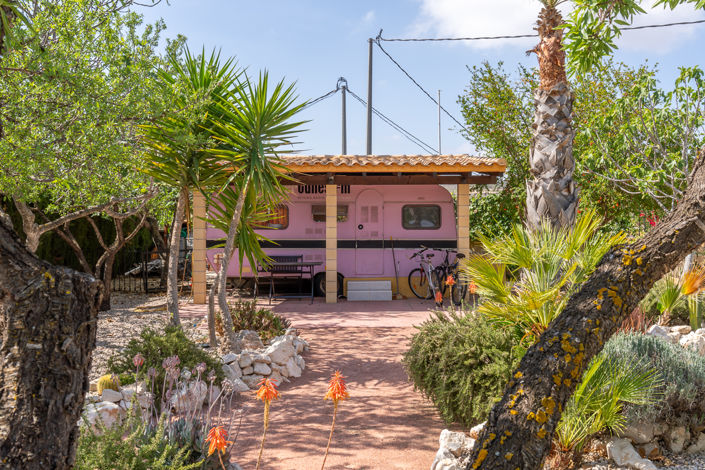 Image No.18-6 Bed Farmhouse for sale