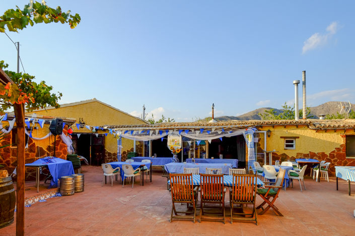 Image No.30-6 Bed Farmhouse for sale