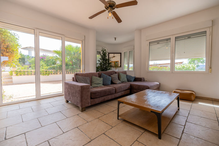 Image No.17-5 Bed Villa for sale