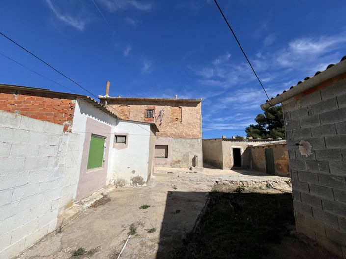 Image No.22-5 Bed Country House for sale