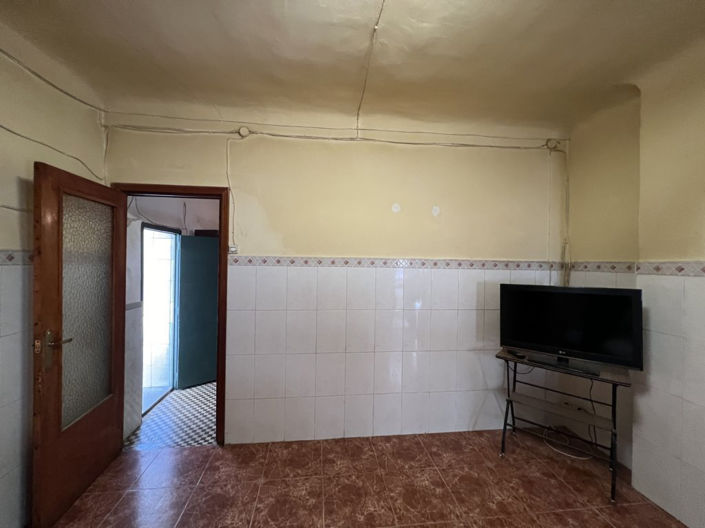 Image No.8-5 Bed Country House for sale