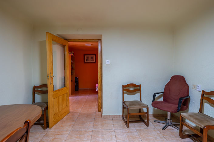 Image No.19-5 Bed Country House for sale