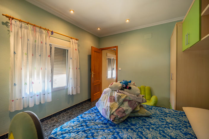 Image No.30-5 Bed Country House for sale