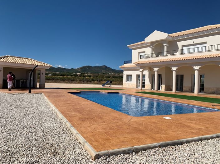 Image No.2-Villa de 5 chambres à vendre à Pinoso