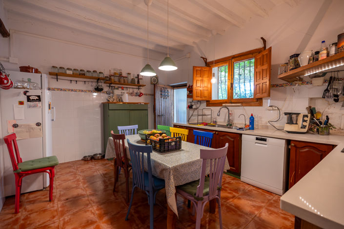 Image No.15-7 Bed Country House for sale