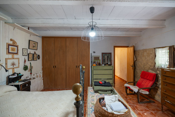 Image No.21-7 Bed Country House for sale