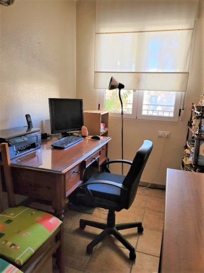 Image No.12-5 Bed Townhouse for sale